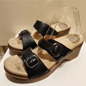 Dansko "Sophie" Black Leather Adjustable Buckle Slip-on Sandals sz.8/39 Ret.$140